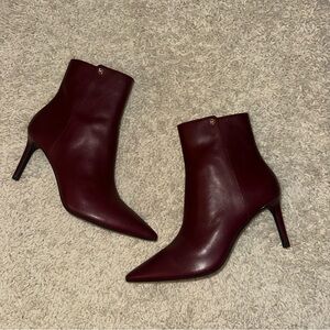 Women’s Michael kors Burgundy Ankle Boots NWOT size 8.5